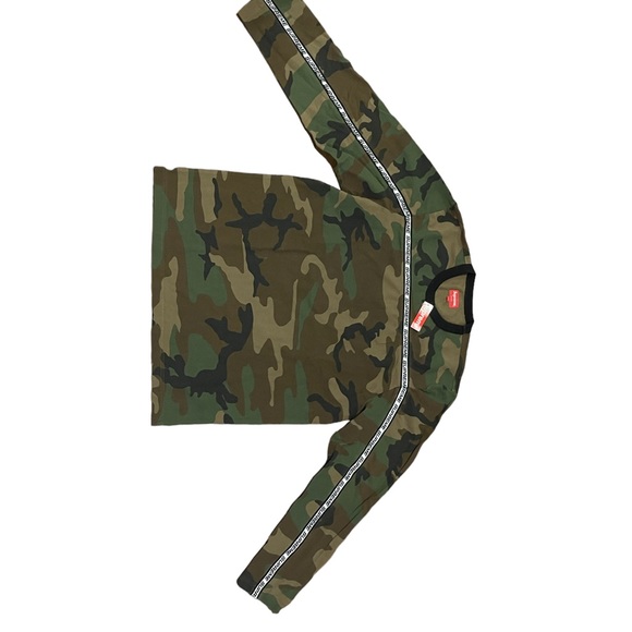 COPY - Supreme Men’s Large Camo Tape Stripe L/S Pique Top NWT FW17 - Picture 4 of 6
